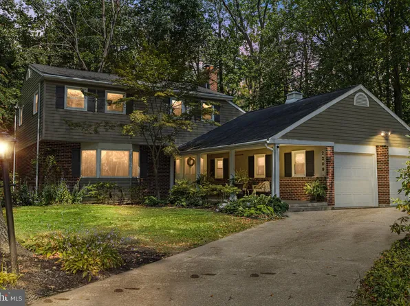 2209 Elmfield Rd, Wilmington, DE 19810