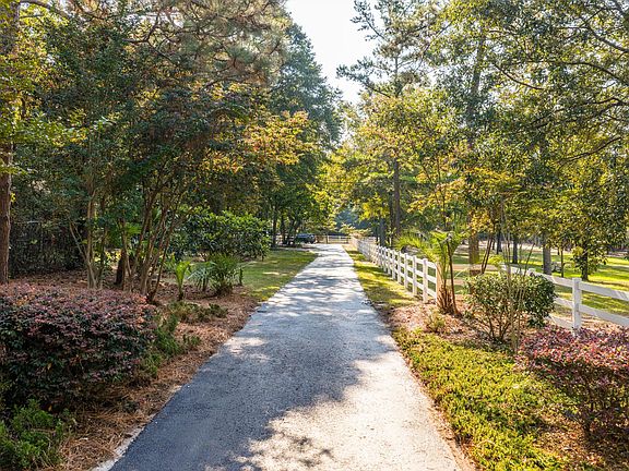 5th image of 877 W Five Notch Road