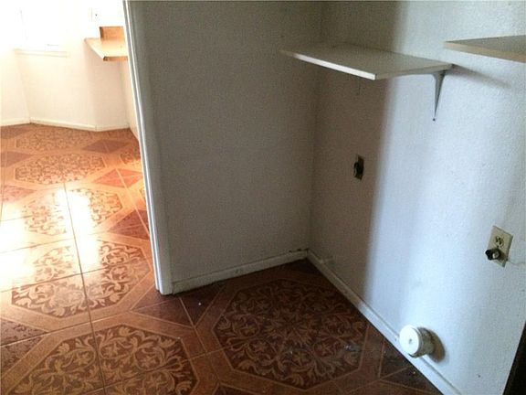 3rd image of 1209 Mimosa Cir