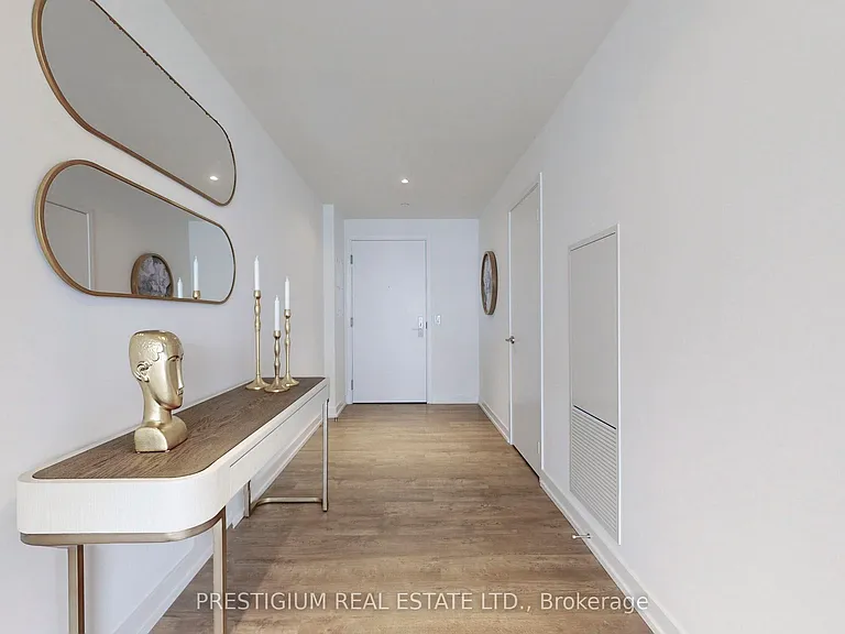 20 Edward St #Penthouse 02 — Photo 31