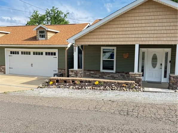 107 Broad St, Saint Clairsville, OH 43950