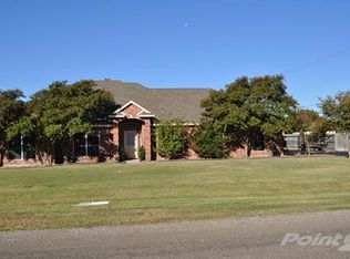 1102 Westminster Dr, Waxahachie, TX 75165