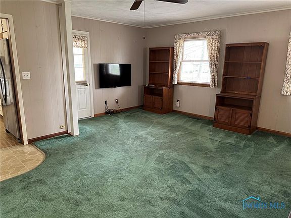 2nd image of 927 Park St