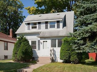 377 Cretin Ave S, Saint Paul, MN 55105