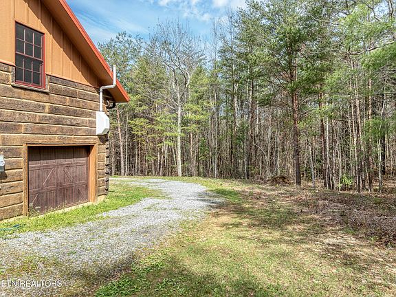 4th image of 2566 Smithfield Rd