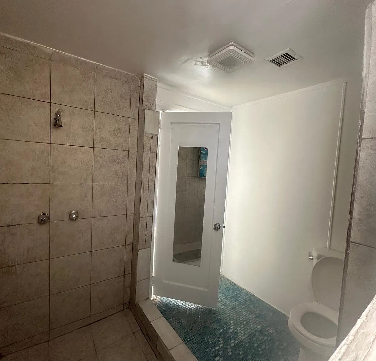 2 bed, 804 sqft, $1,965 — Photo 4