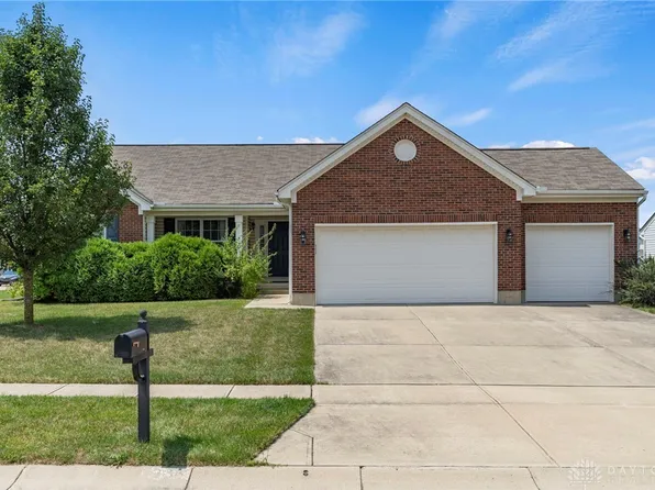 1235 Senna St, Tipp City, OH 45371