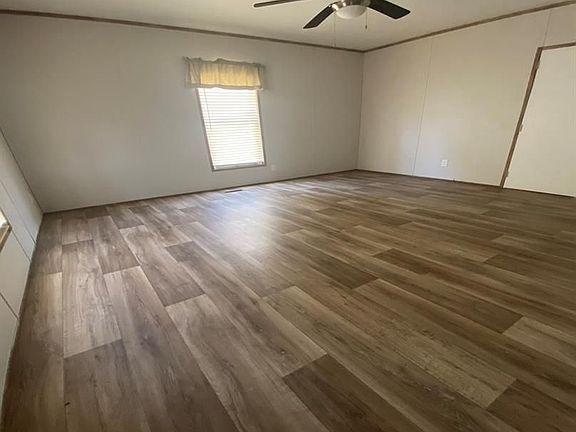5th image of 16820 Crestmont