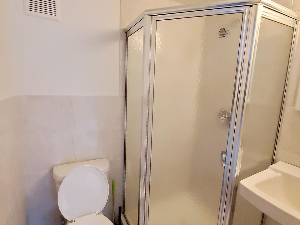 1st image of 13344 37th Ave Floor 2