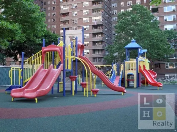 457 Fdr Drive image 1 of 4