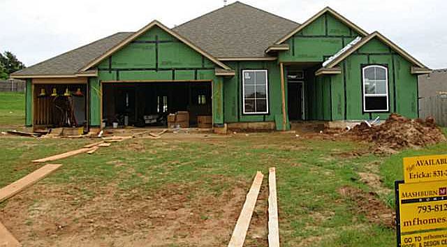 2nd image of 9504 Lakecrest Dr