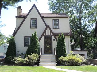 39 Prescott Ave, White Plains, NY 10605