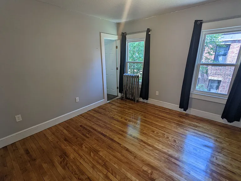 11 Morris St — Photo 15