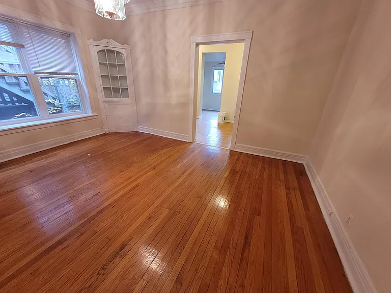5346 N Winthrop Ave #1 — Photo 10
