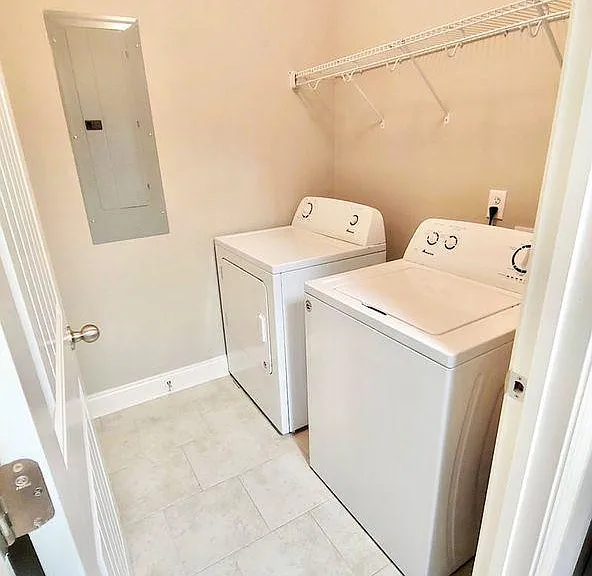 430 Walker Cir — Photo 6