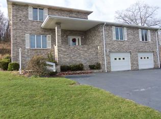 422 Vernon Dr, West Newton, PA 15089