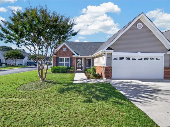 1356 Bayswater Dr, High Point, NC 27265