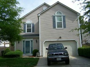 1619 Woodstock Ct, Chesapeake, VA 23320