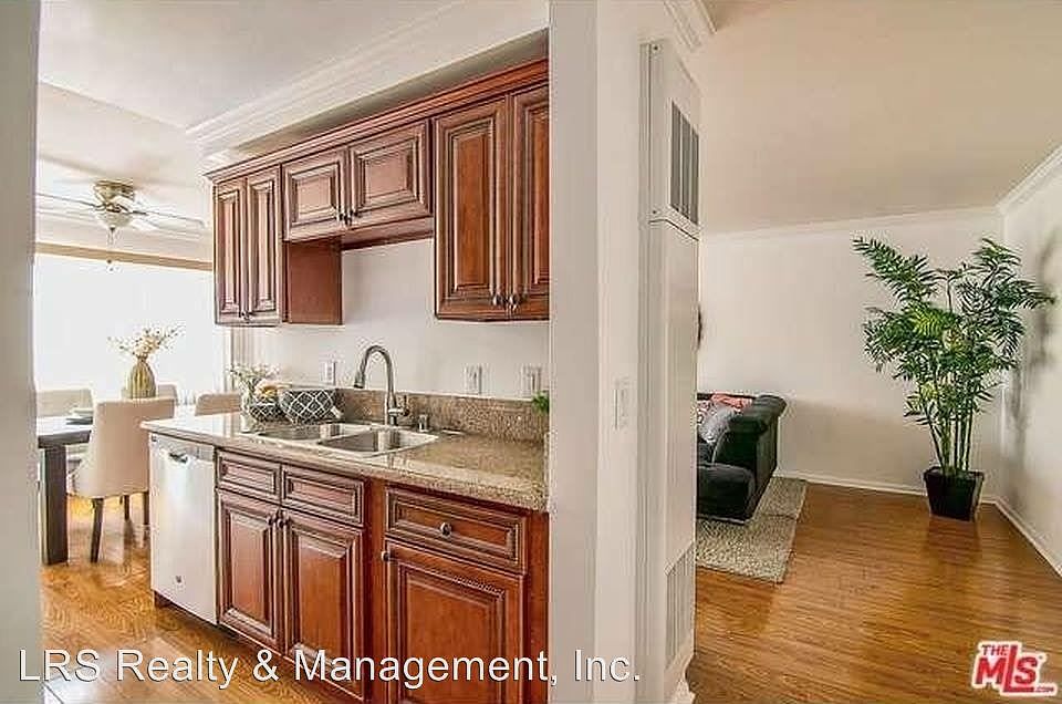 1st image of 525 N Sycamore Ave APT 327