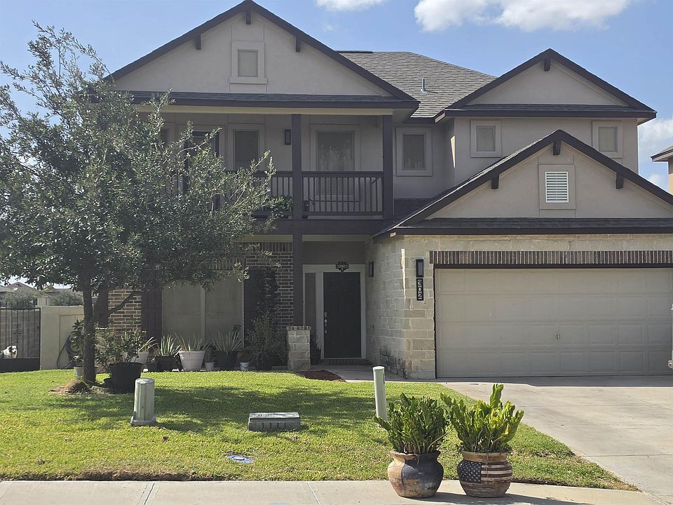 1st image of 302 Date Palm Dr