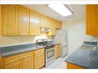 4th image of 1020 Diadem Dr