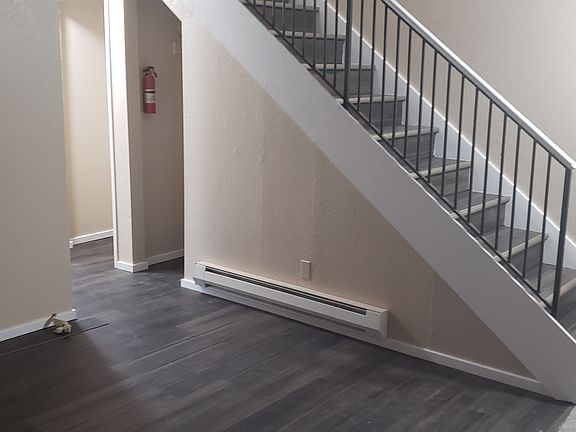 5th image of 923 E Marine View Dr Unit C