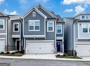 359 Hayden Cir, Woodstock, GA 30189