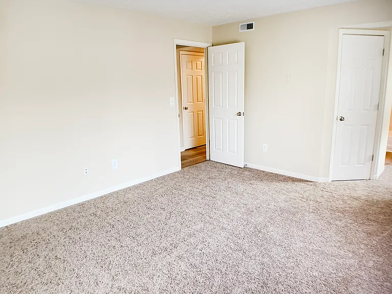 The Vinings Apartments — Photo 27