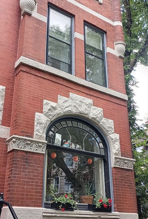 1st image of 1118 N Damen Ave #1