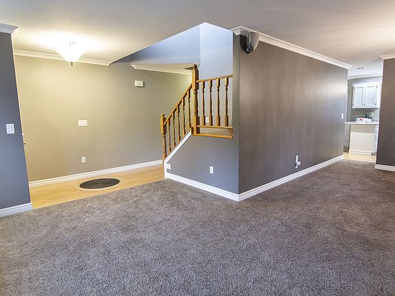 4th image of 3424 142nd Pl NW