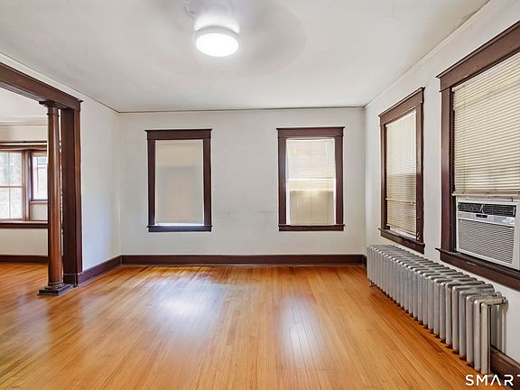 4th image of 355 Hope Street