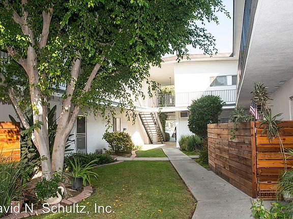 3rd image of 1035 Melrose Ave APT F