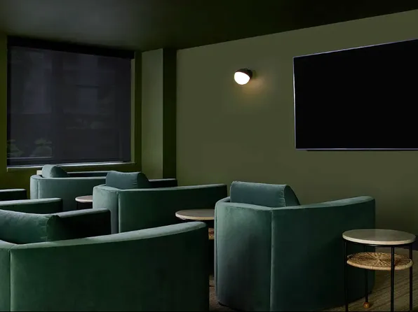 445 Gerard Avenue image 14 of 19