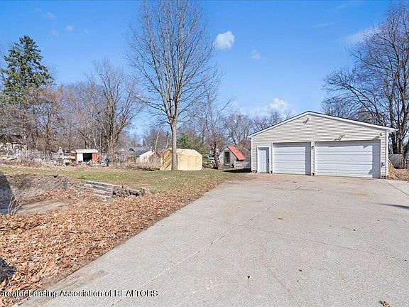 4th image of 340 Lamb St