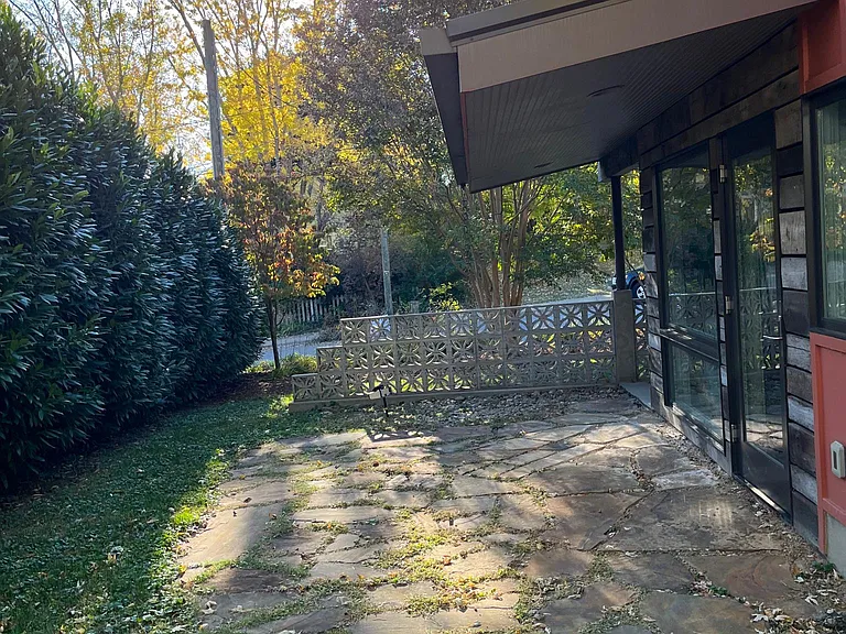 82 Mount Clare Ave — Photo 13