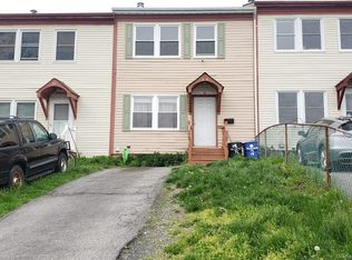 38 Washington Pl, Newburgh, NY 12550