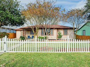 5804 Avenue T, Galveston, TX 77551