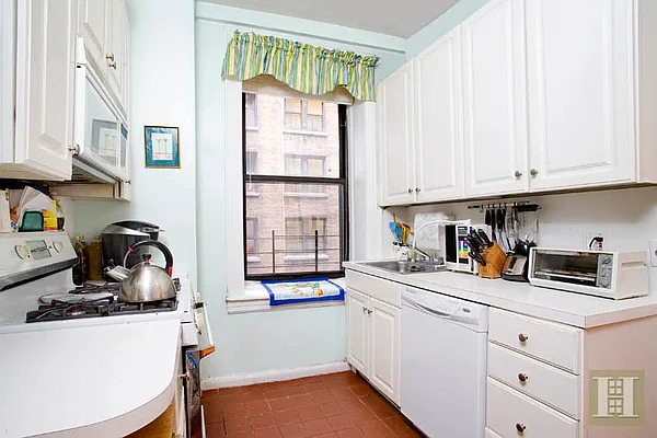 Sold by Halstead Real Estate | media 33