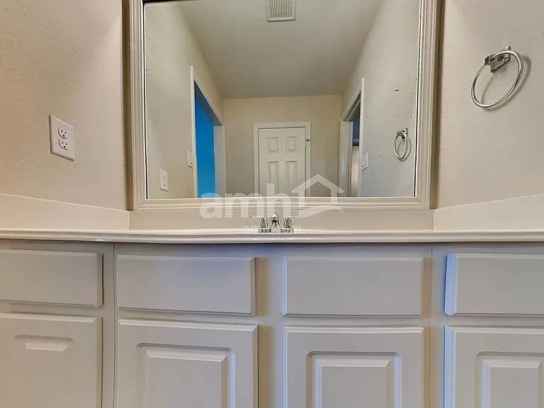 501 Falcon Lake Dr — Photo 19