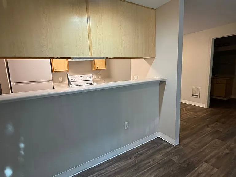 16916 SE Powell Blvd #7 — Photo 3