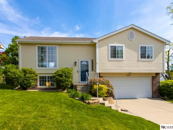 15504 Binney St, Omaha, NE 68116