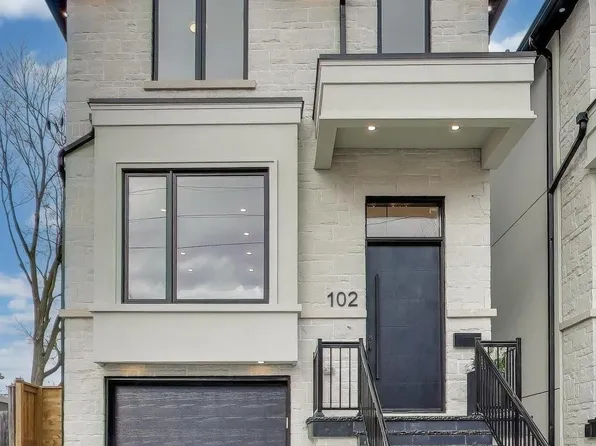102 Yardley Ave, Toronto, ON M4B 2B1