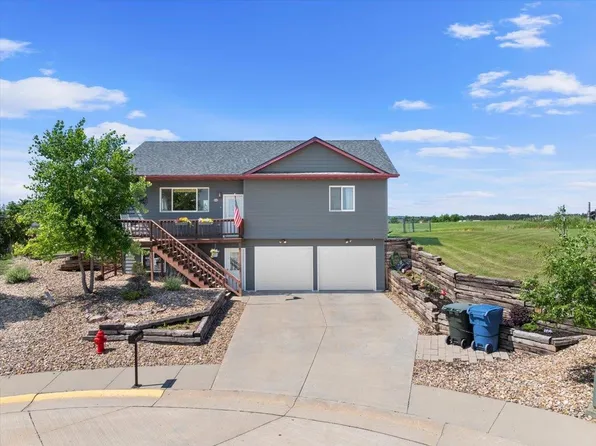 702 Taylor Ct, Belle Fourche, SD 57717