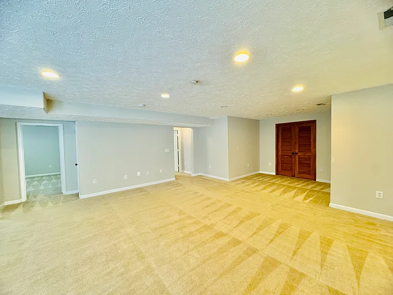 52 Lightfoot Dr — Photo 32
