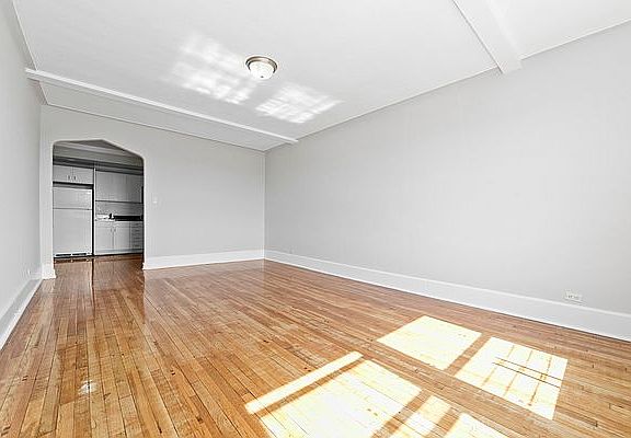 2nd image of 8724 115th St APT 3B