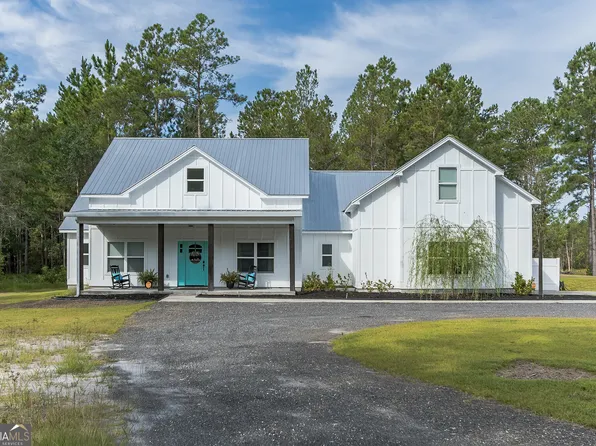 212 Clinch Ln, Brunswick, GA 31523