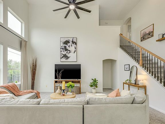 4th image of 1509 Encino Dr