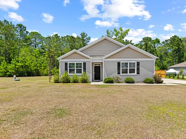 810 Lenox Dr, Holly Ridge, NC 28445