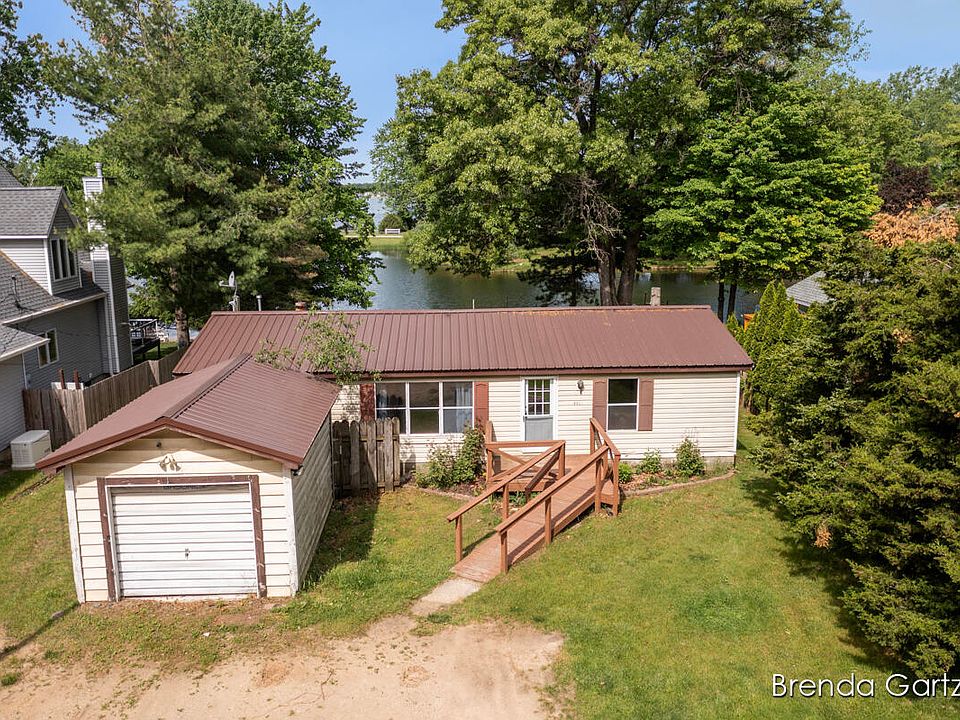 1st image of 8761 Huron Dr