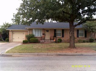 2005 Willard Dr, Altus, OK 73521